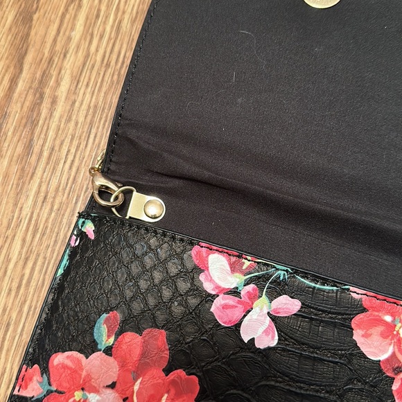 Black Floral Clutch/Purse - Picture 8 of 8